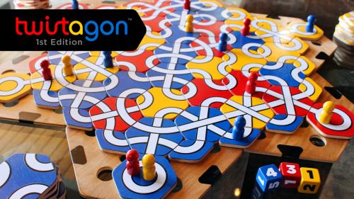 Twistagon - A Game of Curvilinear Connections.