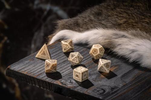 Horn of Ragnarok: Hand-Carved Viking Antler Dice