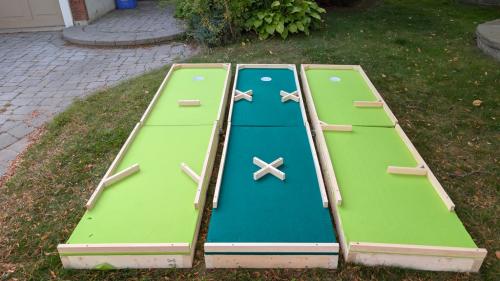 Portable Mini-Putt Courses
