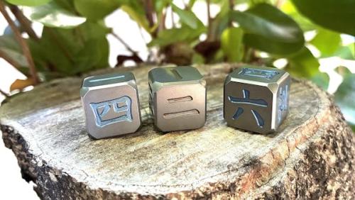 Titanium Kanji Dice