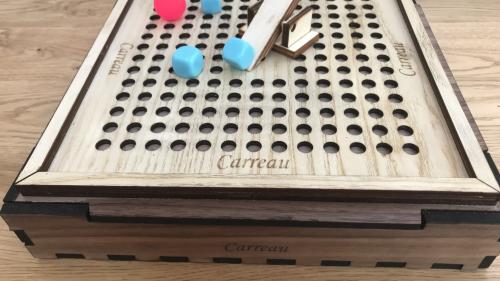 5th Anniversary of that flippinâ game - Carreau.